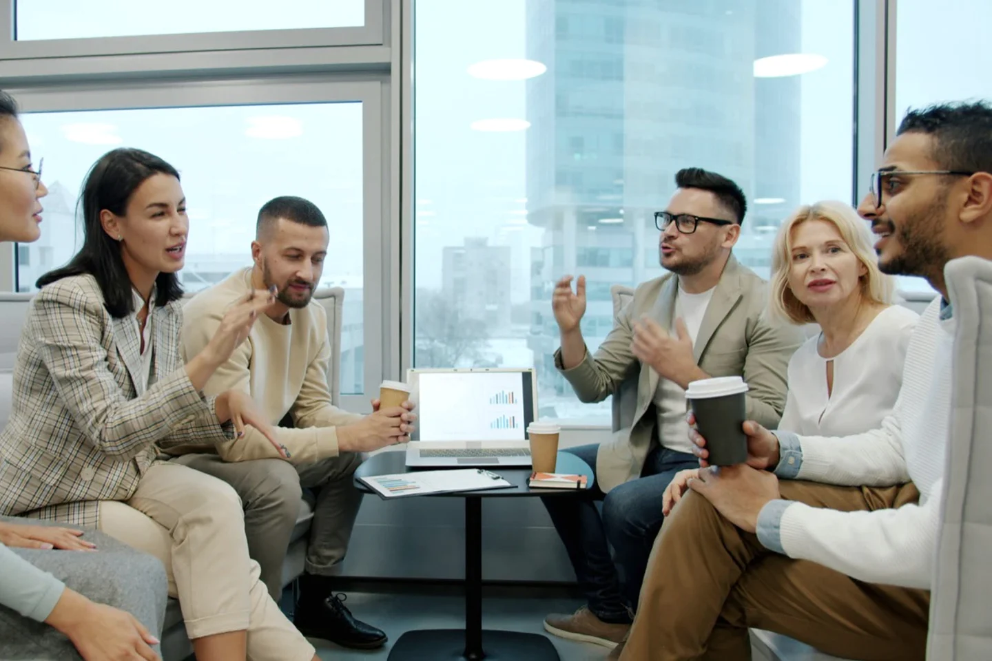 Insurance team using Sidekick during a real working day